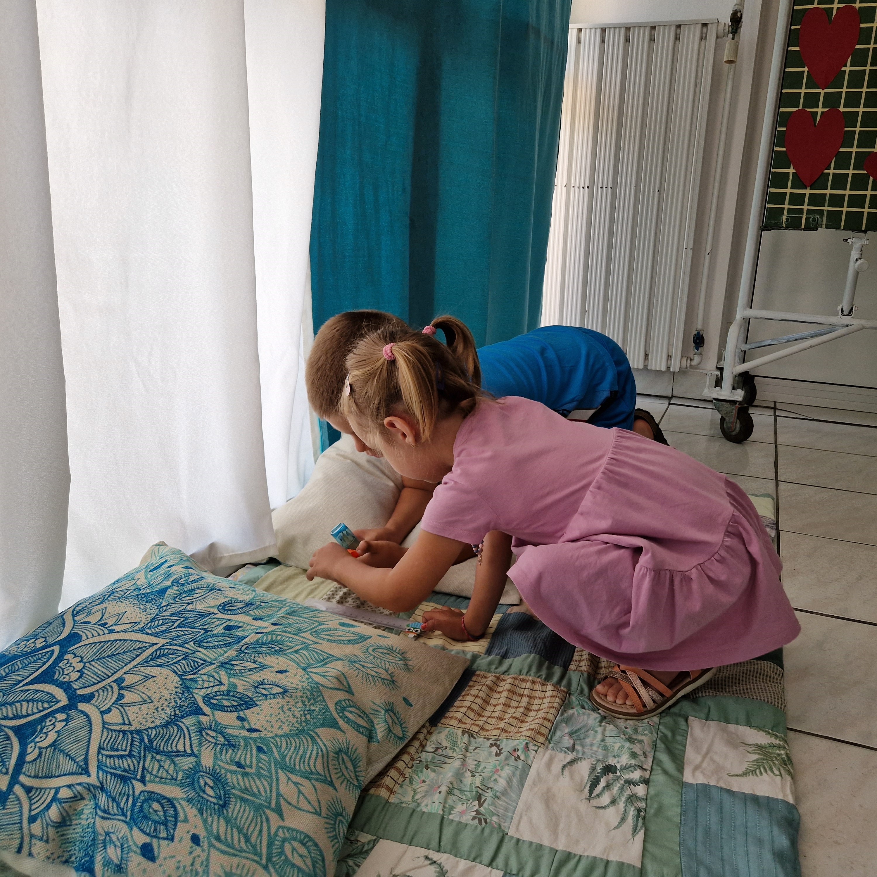 Játékos tanulás az Okoskolában